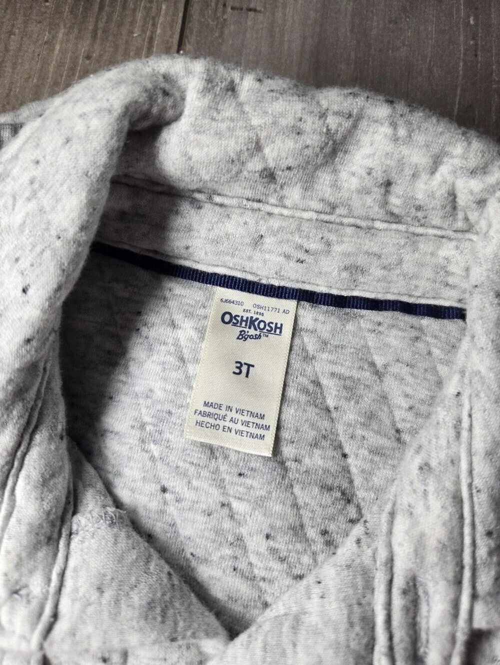 OshKosh B'gosh Boys Quilted Light Gray Button-Up Shacket Shirt Jacket Size 3T